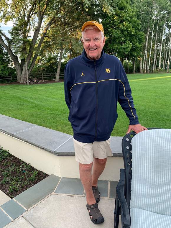 Robert “Buzz” Heller, a retired Kenosha periodontics practitioner, underwent a minimially invasive robotic assisted mitral valve repair surgery at Froedtert South.